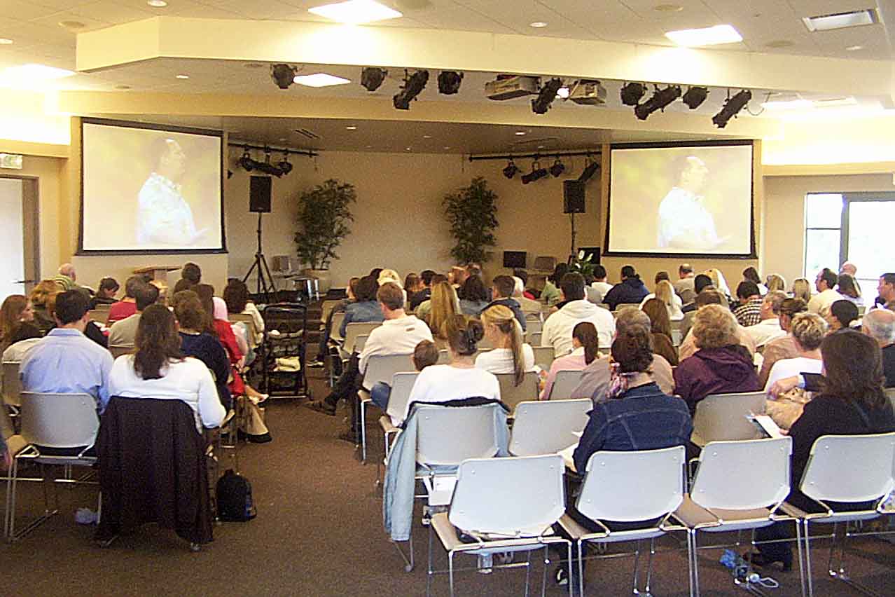 Saddleback Church - El Encuentro Video Venue Interior